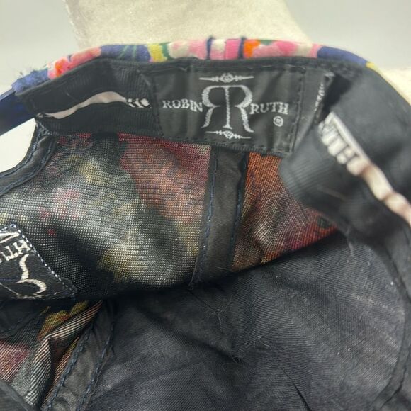 Robin Ruth New York Floral SnapBack Hat - Picture 7 of 7